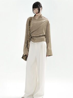 Taobao Apozi collection beige long sleeve Chinese top